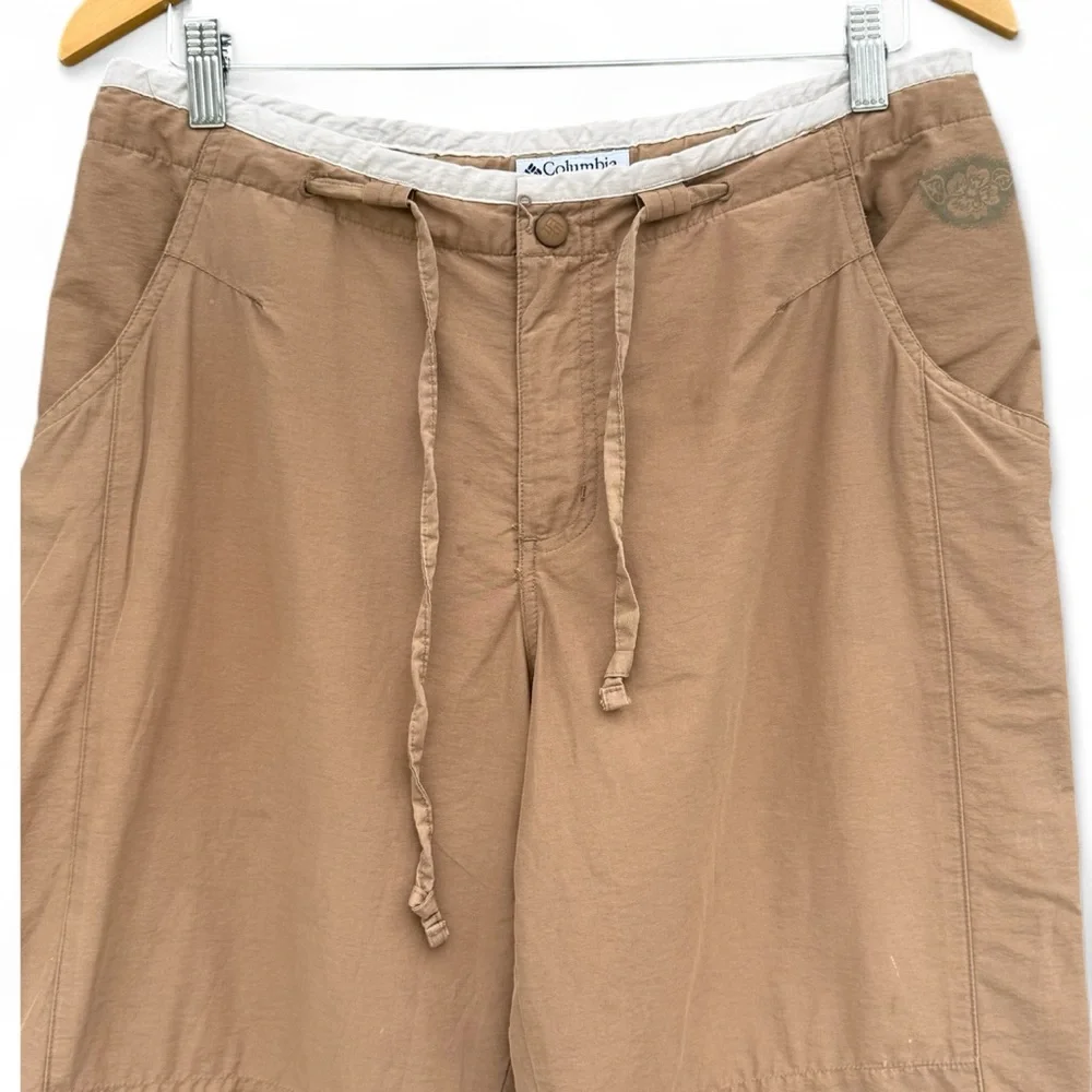 Columbia | Nylon Cargo Capri Pants | M - Picture 2 of 8